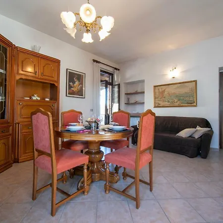 Quicchio Sleeps 4 Pool Apartment Reno Di Leggiuno